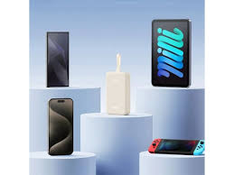 UGREEN PB521 Power Bank 20000mAh 30W with built-in cable C-C