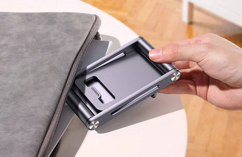 UGREEN PHONE HOLDER WITH ROLLER